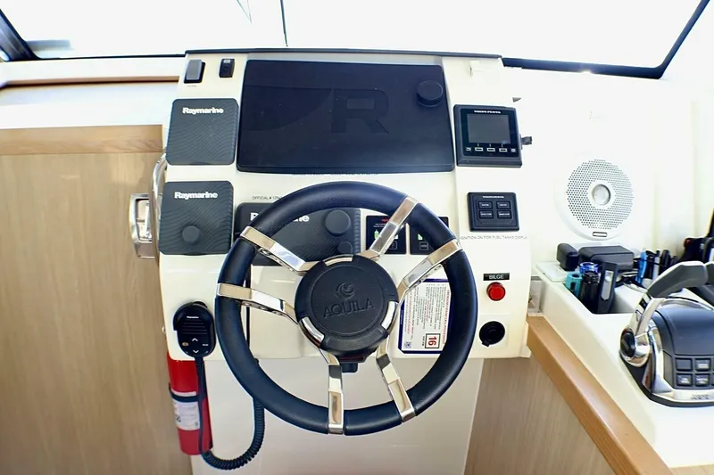 Mimi's Oasis Yacht Photos Pics 2018 Aquila 44 Catamaran- Helm