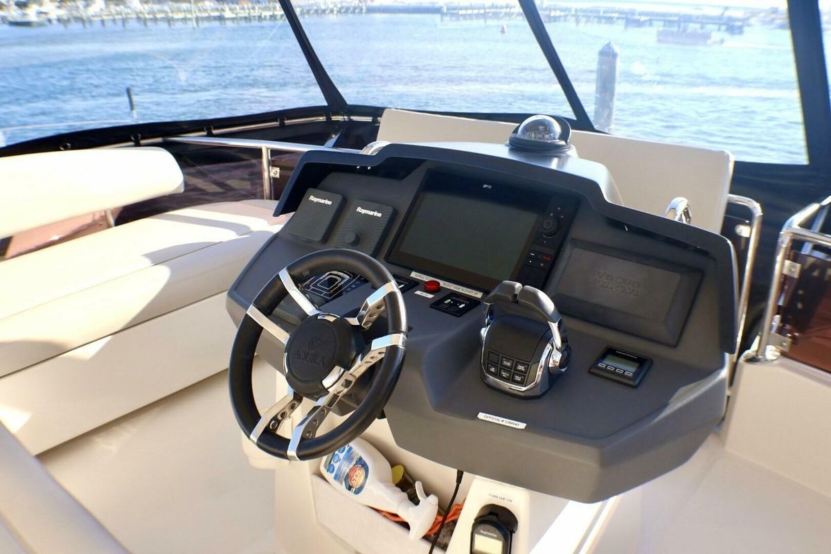 2018 Aquila 44 