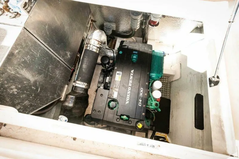 Mimi's Oasis Yacht Photos Pics 2018 Aquila 44 Catamaran- Engine Room