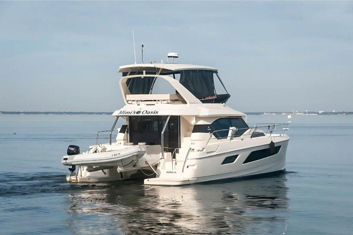 2018 Aquila 44 