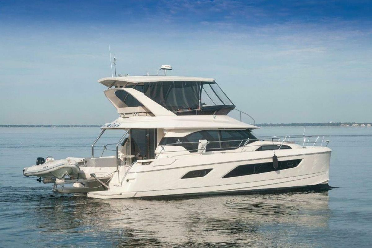 2018 Aquila 44 