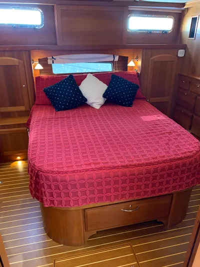 Nightcap Yacht Photos Pics 