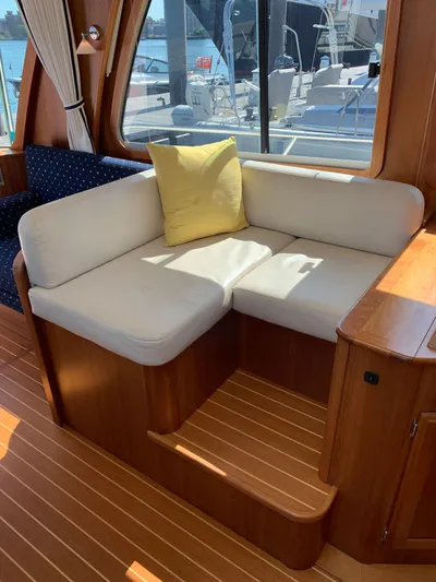 Nightcap Yacht Photos Pics 