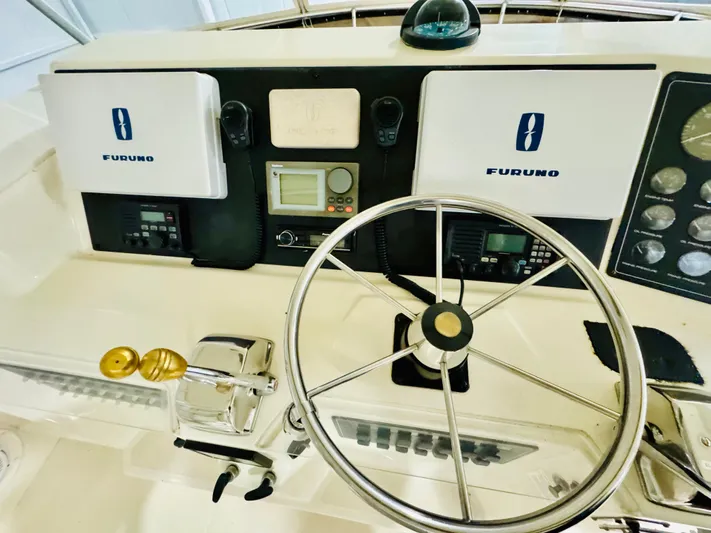 Ten To Eight Yacht Photos Pics 