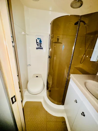 Ten To Eight Yacht Photos Pics 