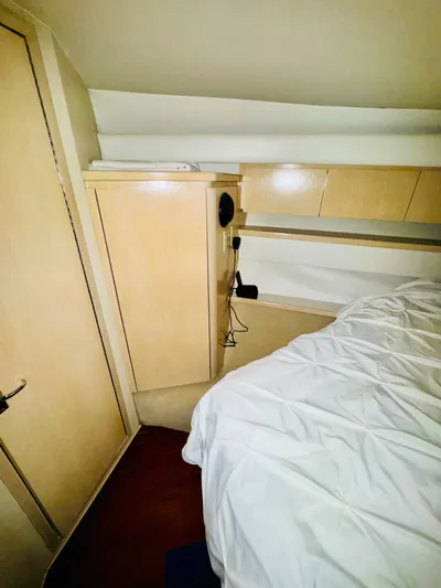 Ten To Eight Yacht Photos Pics 