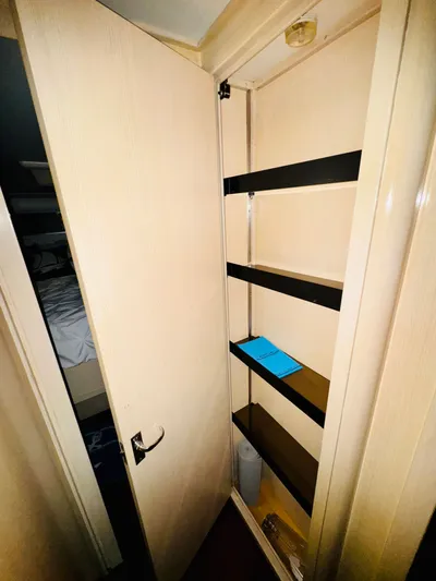 Ten To Eight Yacht Photos Pics 