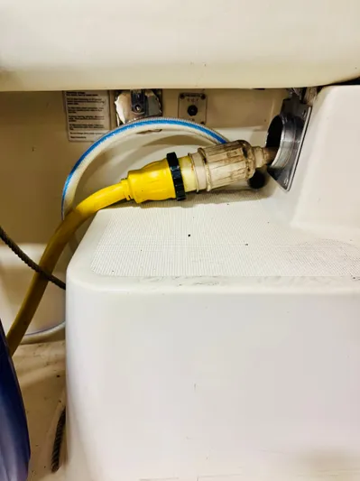 Ten To Eight Yacht Photos Pics 