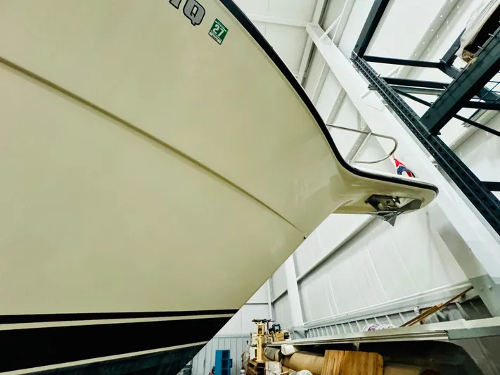 Ten To Eight Yacht Photos Pics 