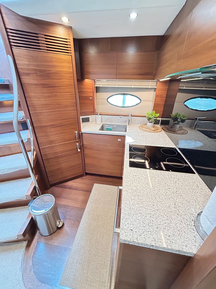 2014 Princess 72 