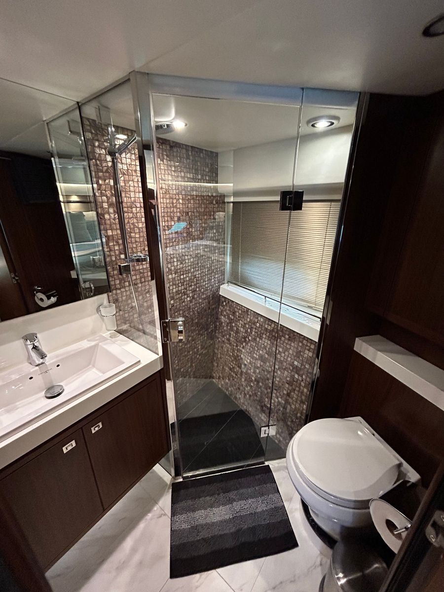 2014 Princess 72 