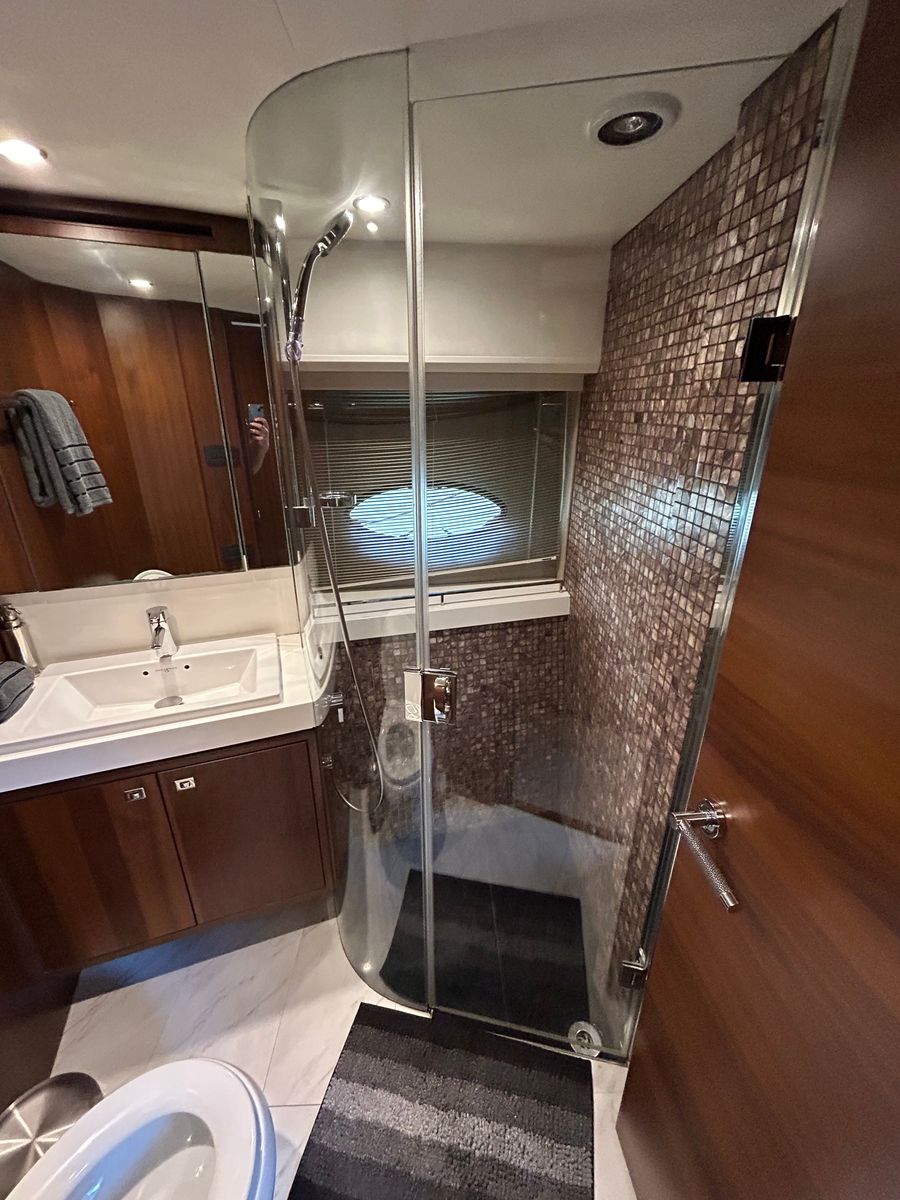 2014 Princess 72 