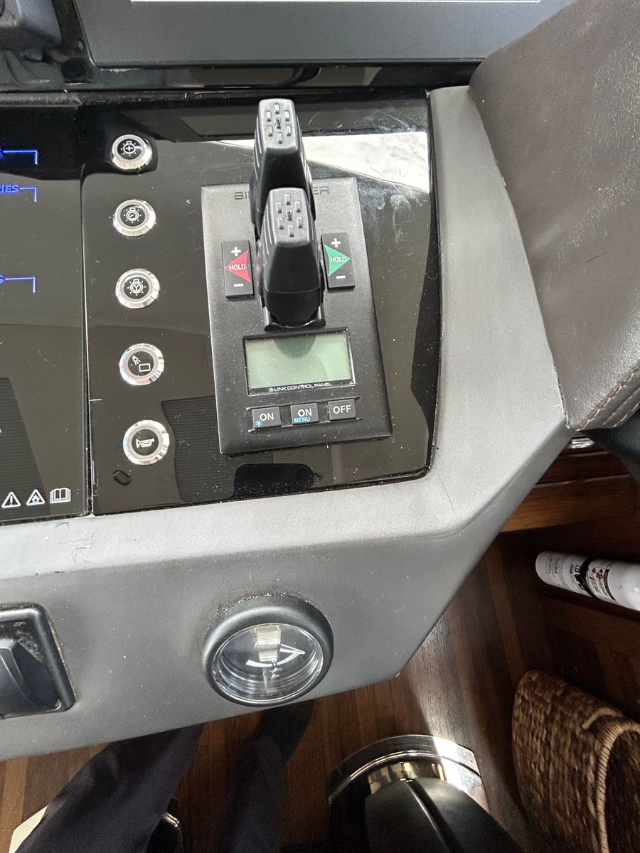 2014 Princess 72 