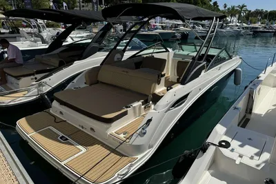 2025 Sea Ray SDX 250 IN-BORD