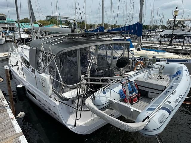 2022 Catalina 42 