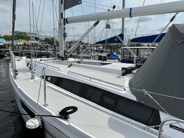2022 Catalina 42 