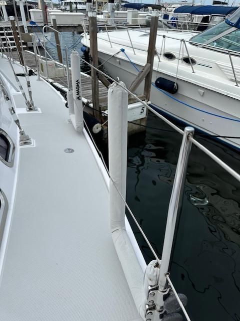 2022 Catalina 42 