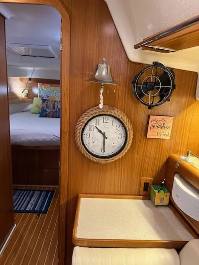 Makana Yacht Photos Pics 