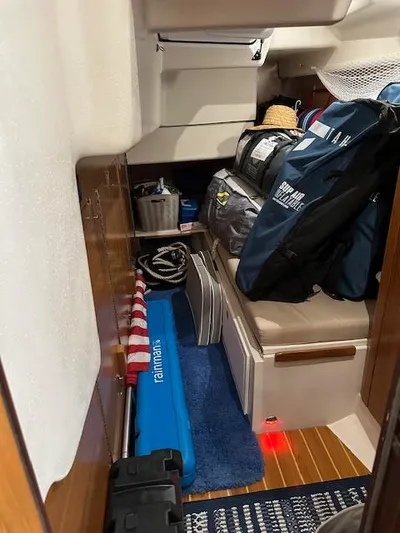 Makana Yacht Photos Pics 