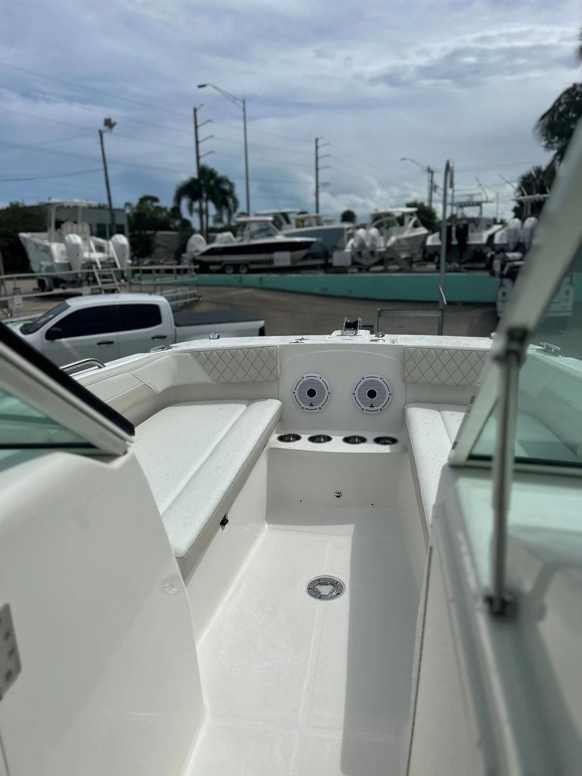 2024 World Cat 230 DC Dual Console for sale - YachtWorld