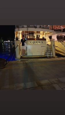 Yacht