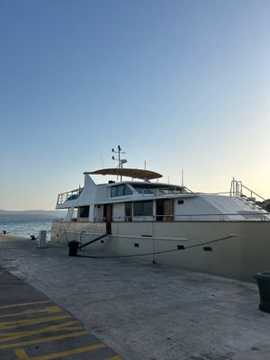 Yacht
