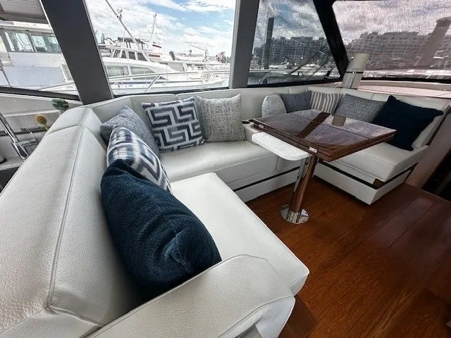  Yacht Photos Pics 2022 TIARA YACHTS 49 COUPE - Image 10