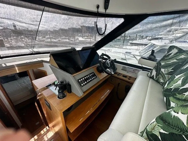  Yacht Photos Pics 2022 TIARA YACHTS 49 COUPE - Image 4