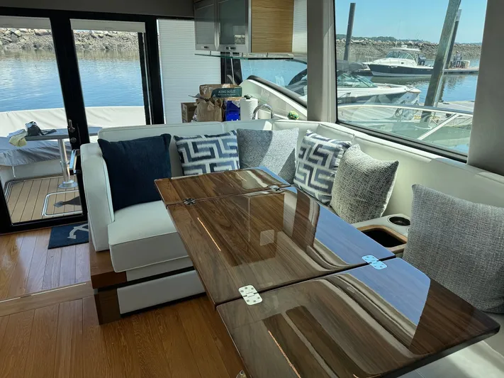  Yacht Photos Pics 2022 TIARA YACHTS 49 COUPE - Image 15