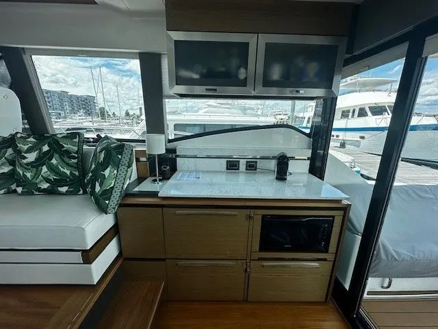  Yacht Photos Pics 2022 TIARA YACHTS 49 COUPE - Image 12