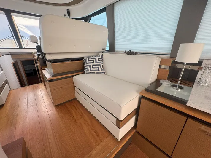  Yacht Photos Pics 2022 TIARA YACHTS 49 COUPE - Image 14