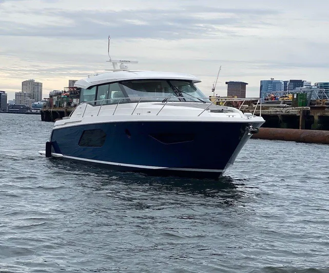  Yacht Photos Pics 2022 Tiara Yachts 49 Coupe - Image 1