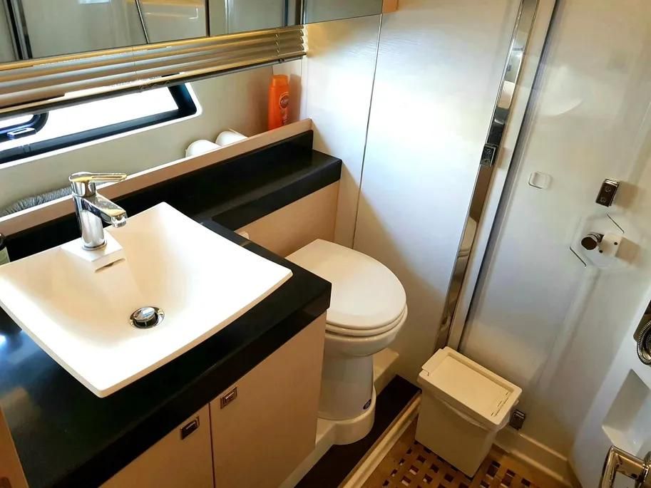 2013 Prestige 49 