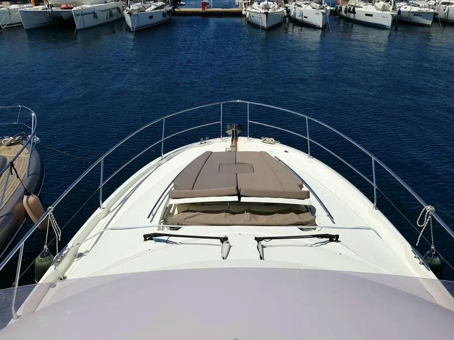 2013 Prestige 49 