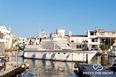 Hi-Star 48 Sundeck