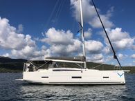 2020 Dufour 430