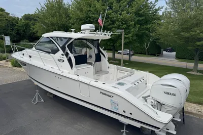 Pursuit OS 325 Offshore