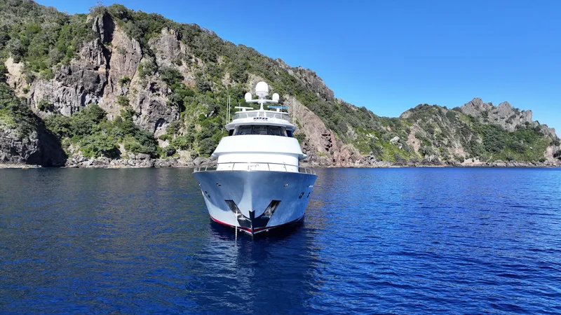 Columbus Yacht Photos Pics 