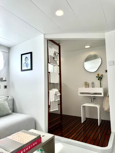 Abely Yacht Photos Pics 