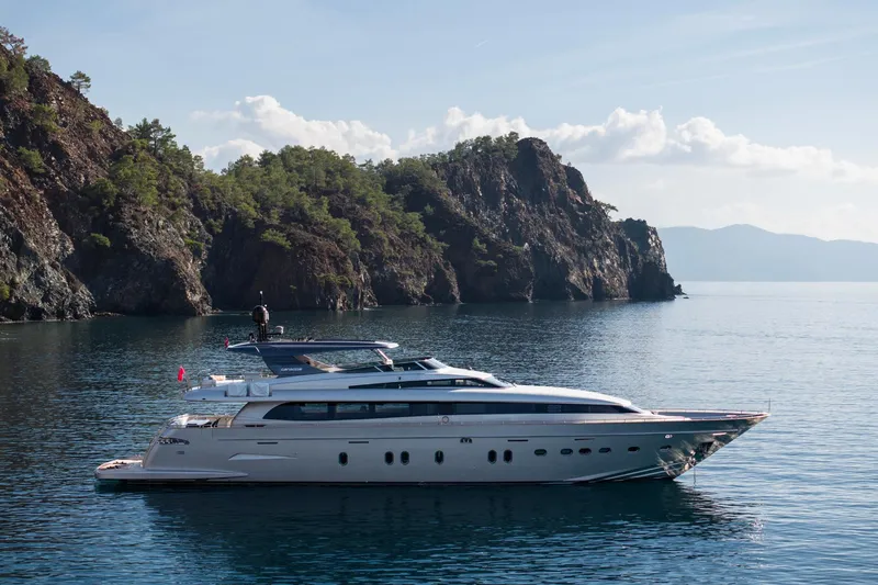  Yacht Photos Pics CANADOS 110 2009 MODEL 2020 REFIT