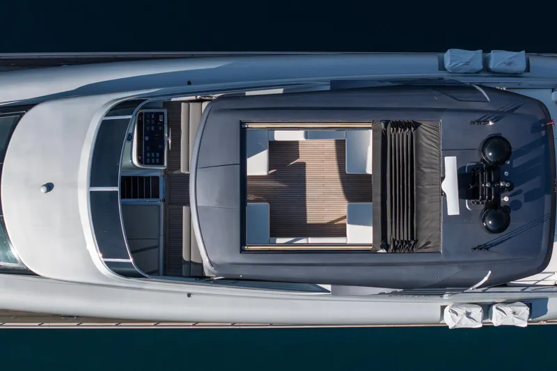  Yacht Photos Pics CANADOS 110 2009 MODEL 2020 REFIT