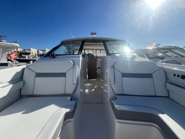  Yacht Photos Pics 2022 Pursuit 365 Dc - Image 8