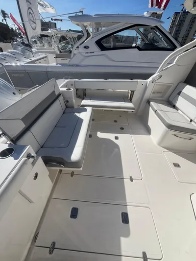  Yacht Photos Pics 2022 Pursuit 365 Dc - Image 25