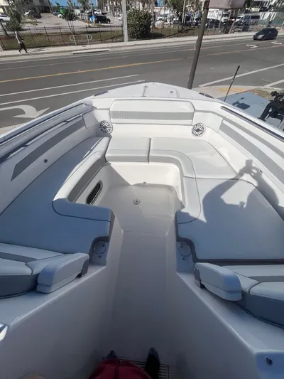  Yacht Photos Pics 2022 Pursuit 365 Dc - Image 7