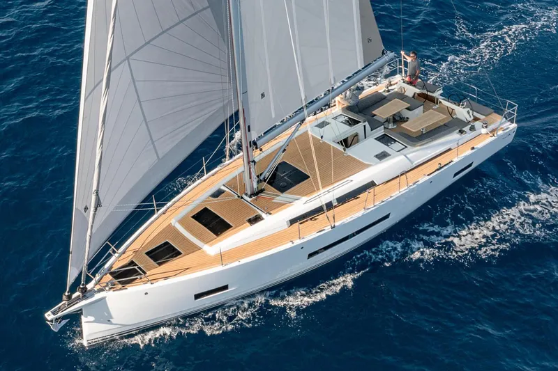  Yacht Photos Pics Manufacturer Provided Image