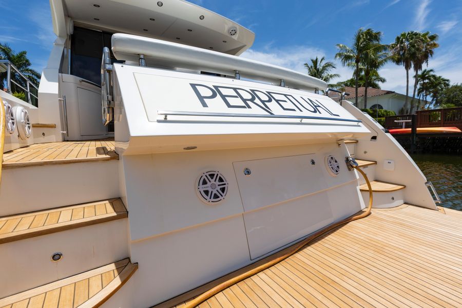2012 Uniesse 55S