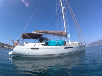 2010 Jeanneau 53