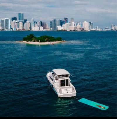 1999 Sea Ray 450 Express Bridge