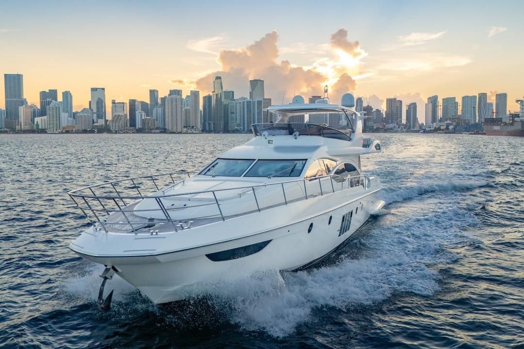 2012 Azimut 70 