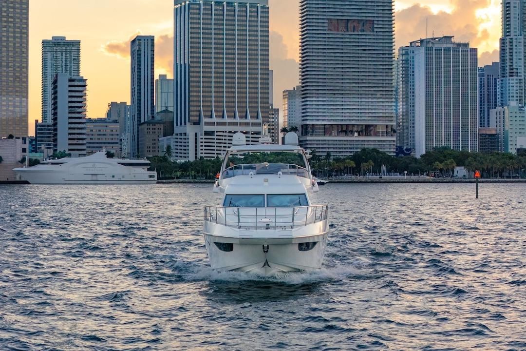 2012 Azimut 70 